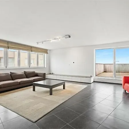 Luxury Penthouse In The Center Of T101 *